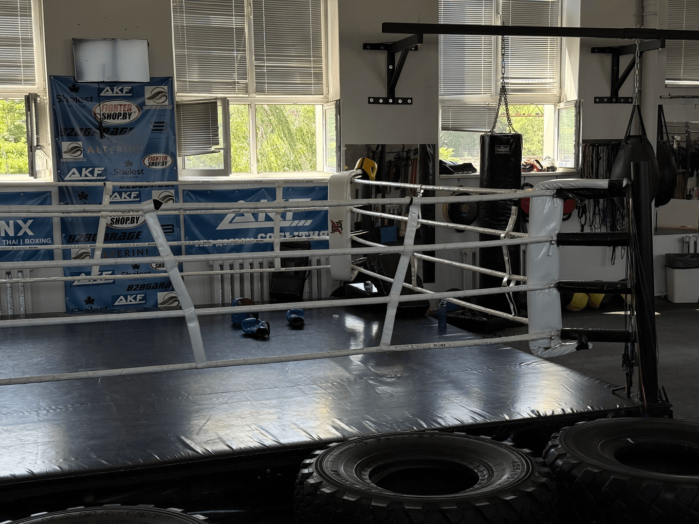 Работа в зале BronxGym