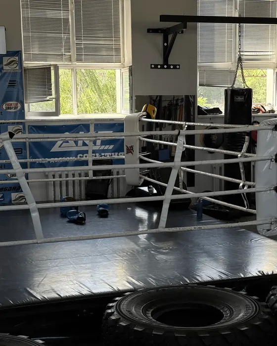 Работа в зале BronxGym